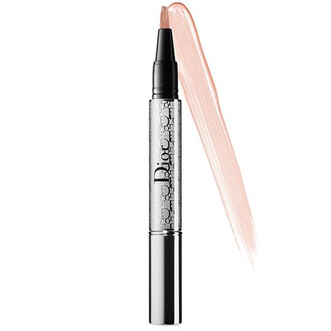 dior radiance booster pen.